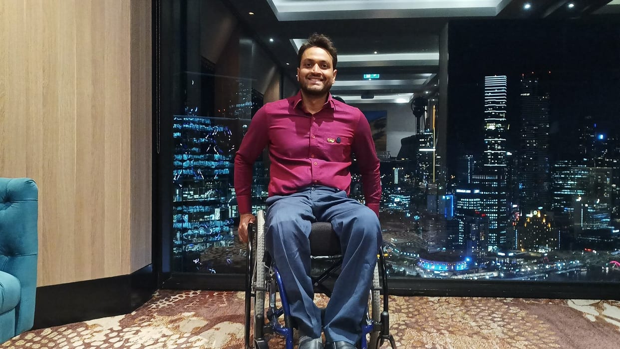 Para swimmer Md Shams Alam Sheikh forced to wait for 90 minutes for his wheel chair