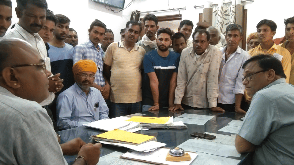 Rajasthan News: 19-year-old married woman eloped with 40-year-old man, villagers suspect love jihad