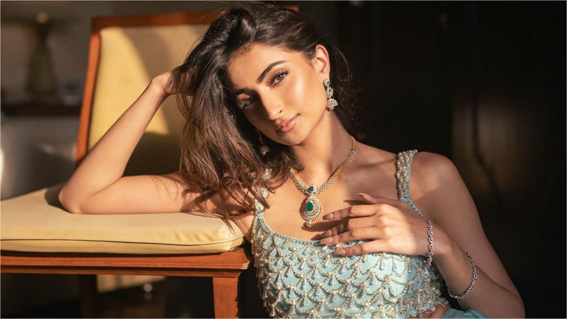 palak tiwari photos in pink traditional dress looks beautiful