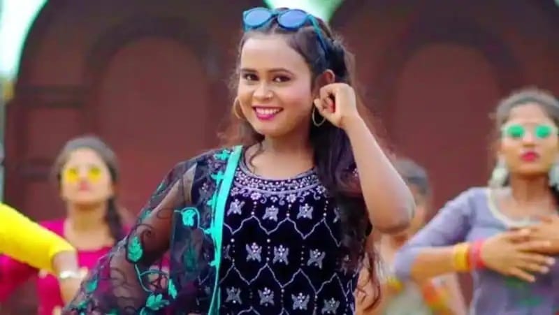 Bhojpuri Singer Shilpi Raj new song Silvatiya goes viral on internet after mms controversy