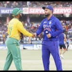 टॉस के दौरान दक्षिण अफ्रीका के कप्तान तेम्बा बावुमा और भारत के कप्तान ऋषभ पंत