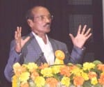 कार्यक्रम में संबोधित करते इसरो के एक्स चेयरमैन डॉ के सिवान।