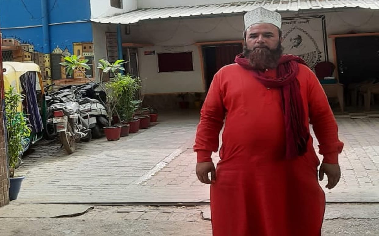district convener of Muslim Rashtriya Manch  attacked by extremists after statement given in  Gyanvapi masjid case varanasi