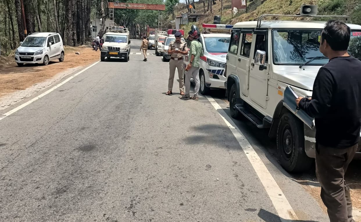 Four Challan as Driver Takes Extra Fare