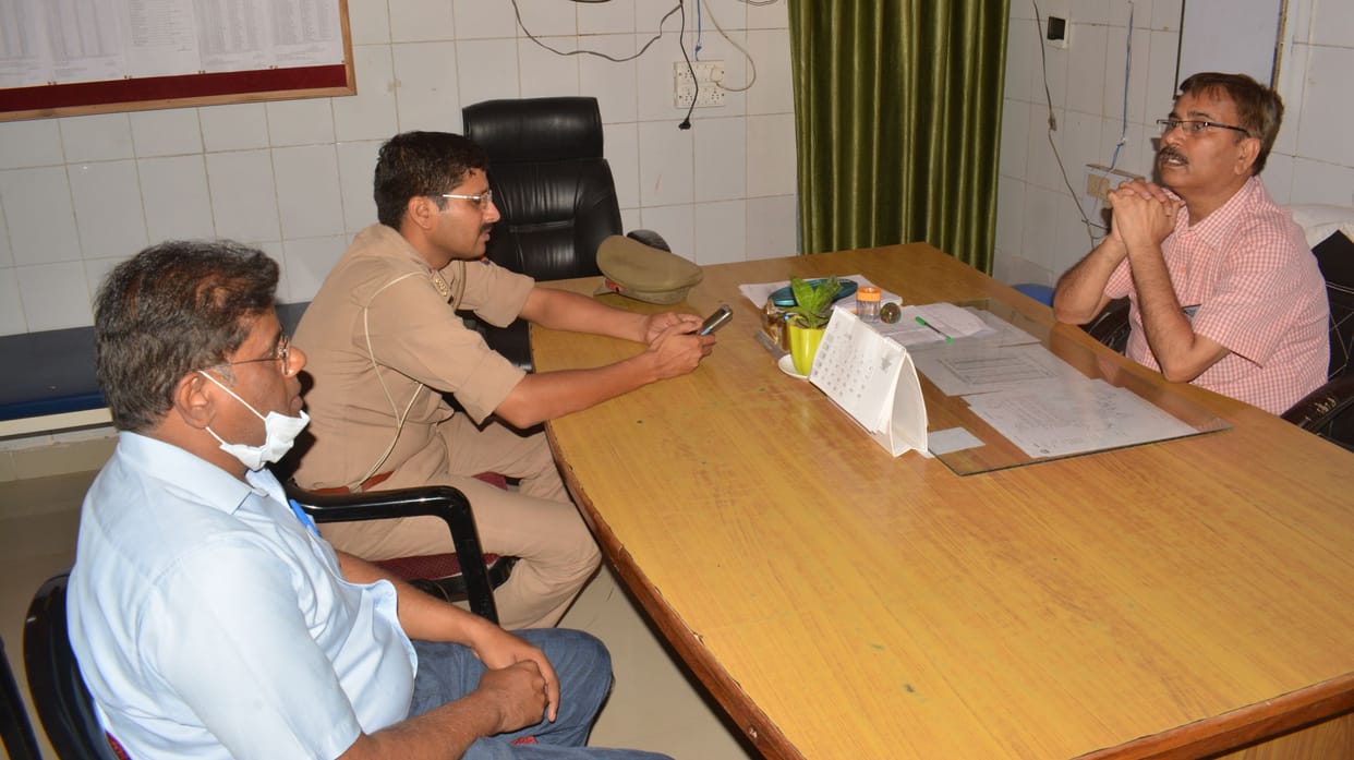 hardoi news,Government dead body stolen from Women's Hospital