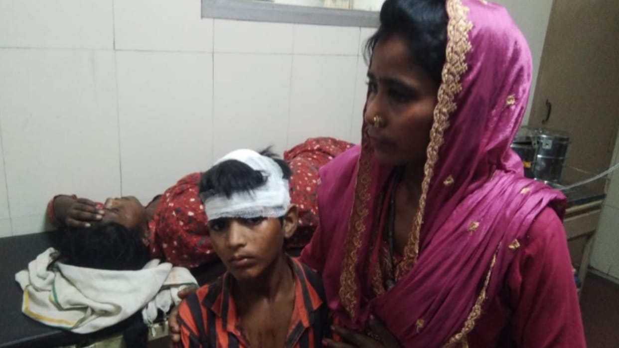 Bijnor: Tractor trolley full of devotees overturned in Najibabad, two died, many injured