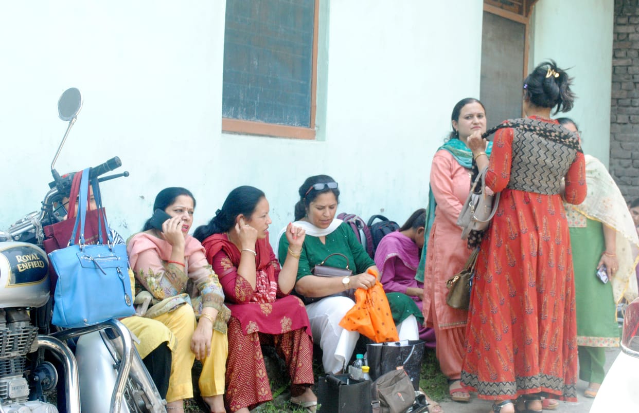 Locked on alternate path of diet