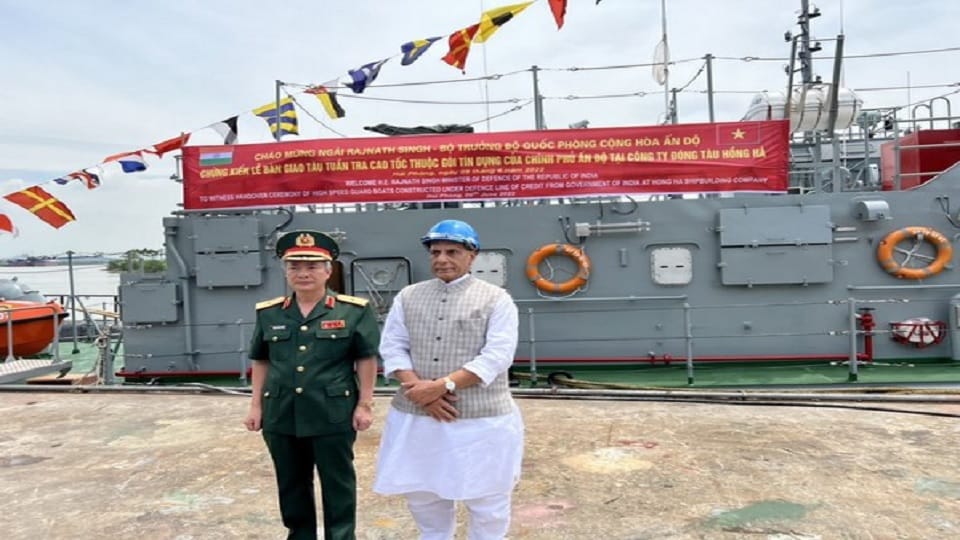 Rajnath Singh handed over 12 high-speed guard boats to Vietnam, Defense Minister is on a three-day visit