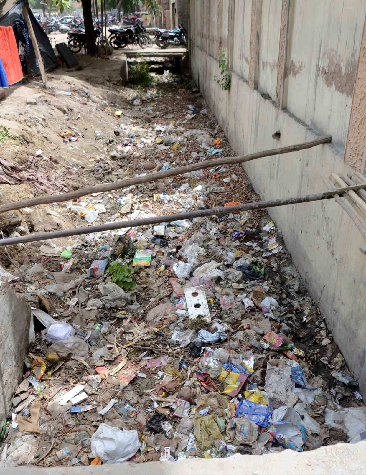 Khirnigate-Sasnigate's drain will create waterlogging