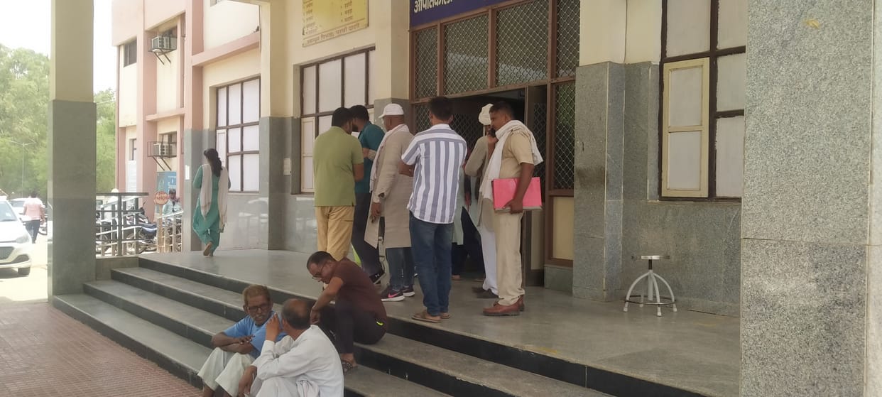 Former sarpanch dies in suspicious circumstances, 25 people accused of murder
