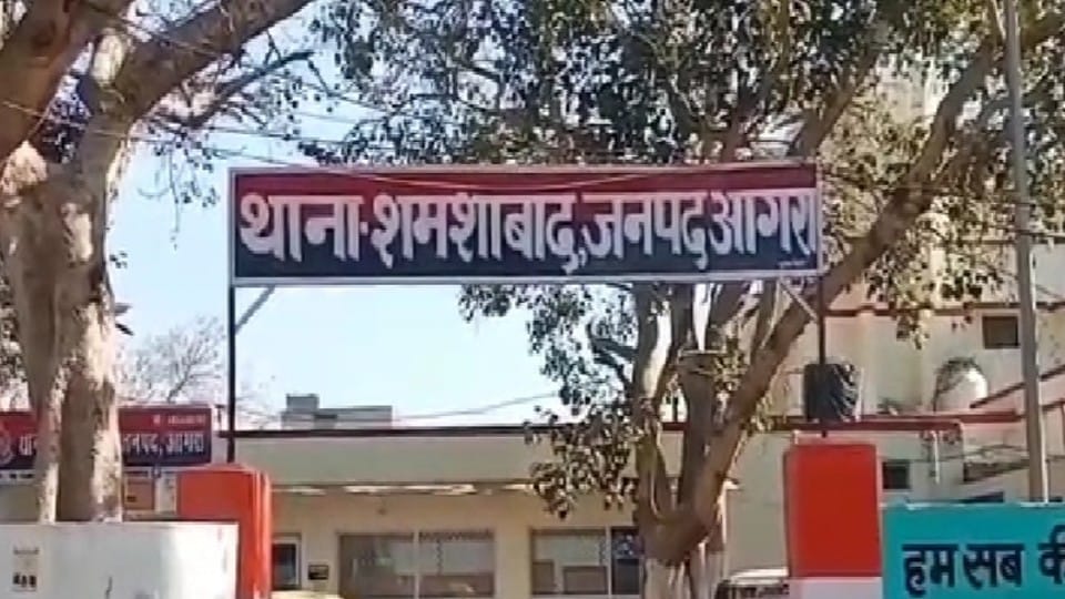 Husband brutally beat wife by tying her hands and feet on birth of daughters in Agra