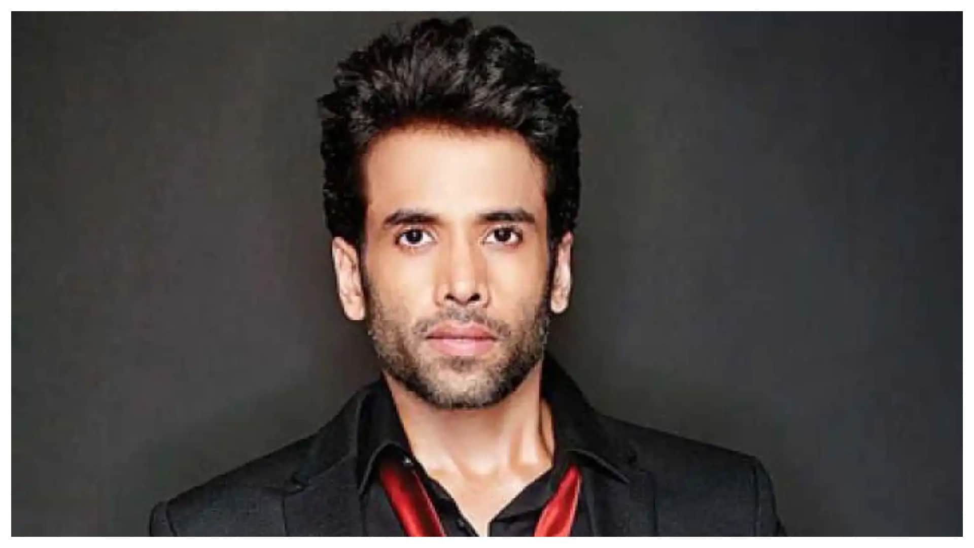 Urfi Javed to Rani Mukerji ajay devgn tusshar kapoor ayushmann khurrana many bollywood celebrities changed their name spelling for success