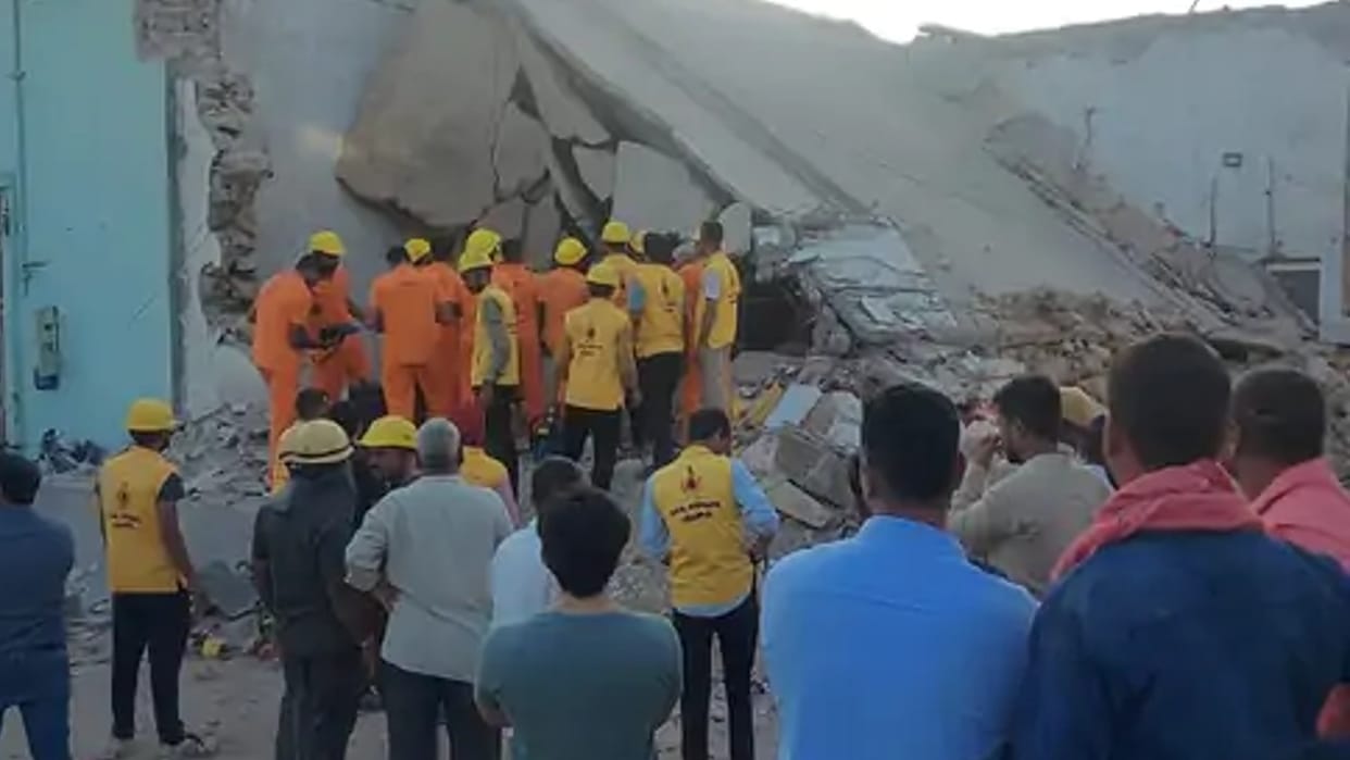 three died due to shop wall collapse in Udaipur CM Gehlot meet injured