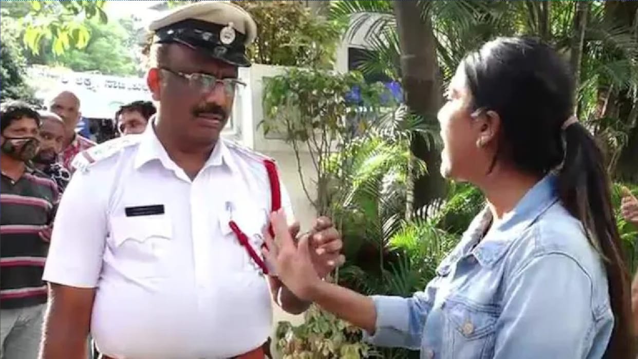 Karnataka BJP MLA Aravind Limbavali Daughter Misbehave With Bengaluru Traffic Police After Breaks Signal