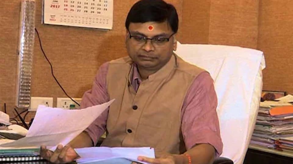 MP NEWS: Now Congress has given defamation notice to BJP spokesperson Hitesh Bajpai, a day ago complained to Habibganj police station