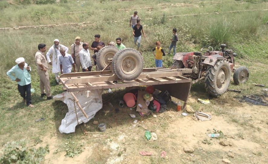 Tractor-trolley full of devotees overturned, two including driver died