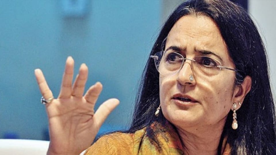 Kiran Choudhry Facebook and Instagram accounts hacked
