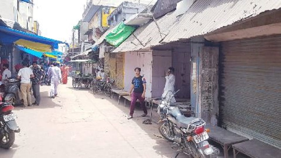 protest of muslims against nupur sharma statement in Etah