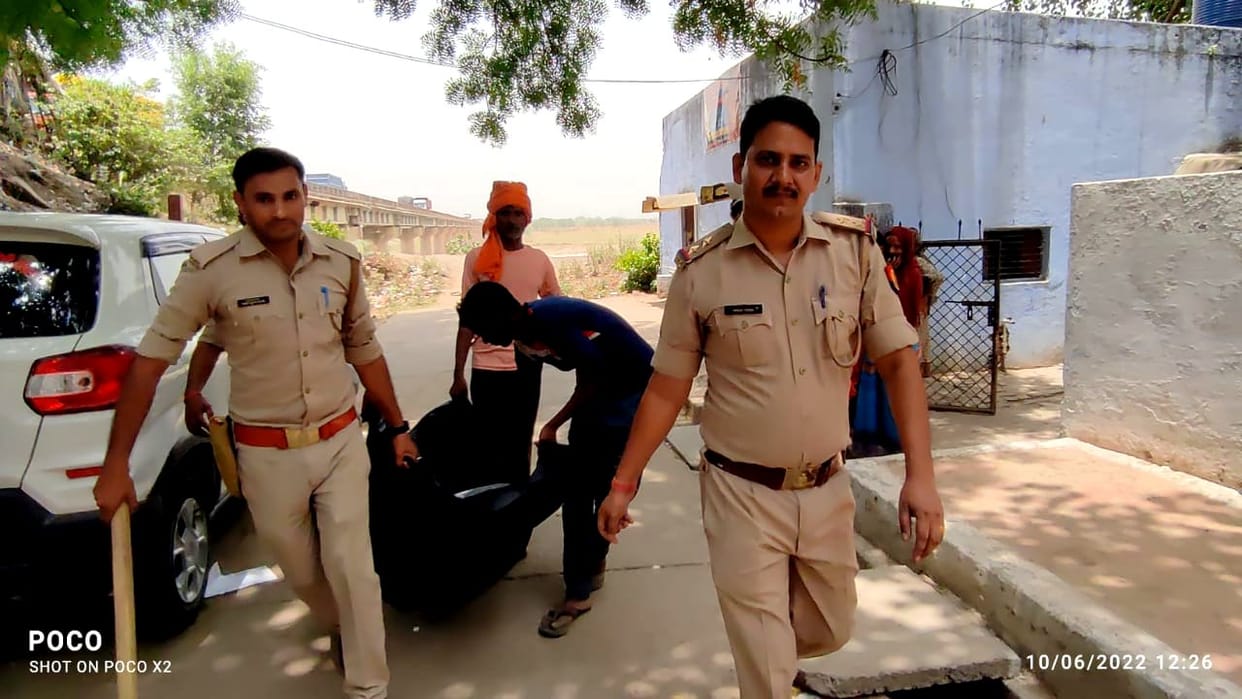  Teacher gave his life by jumping into Yamuna in Hamirpur, police sent the body for post-mortem