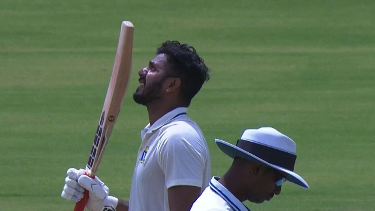 Ranji Trophy Sports Minister Manoj Tiwary creates history by scoring a century Bengal in semi final