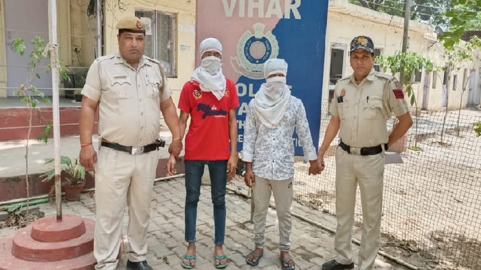 fake call center exposed in rohini used to cheat on pretext of getting gigolo work