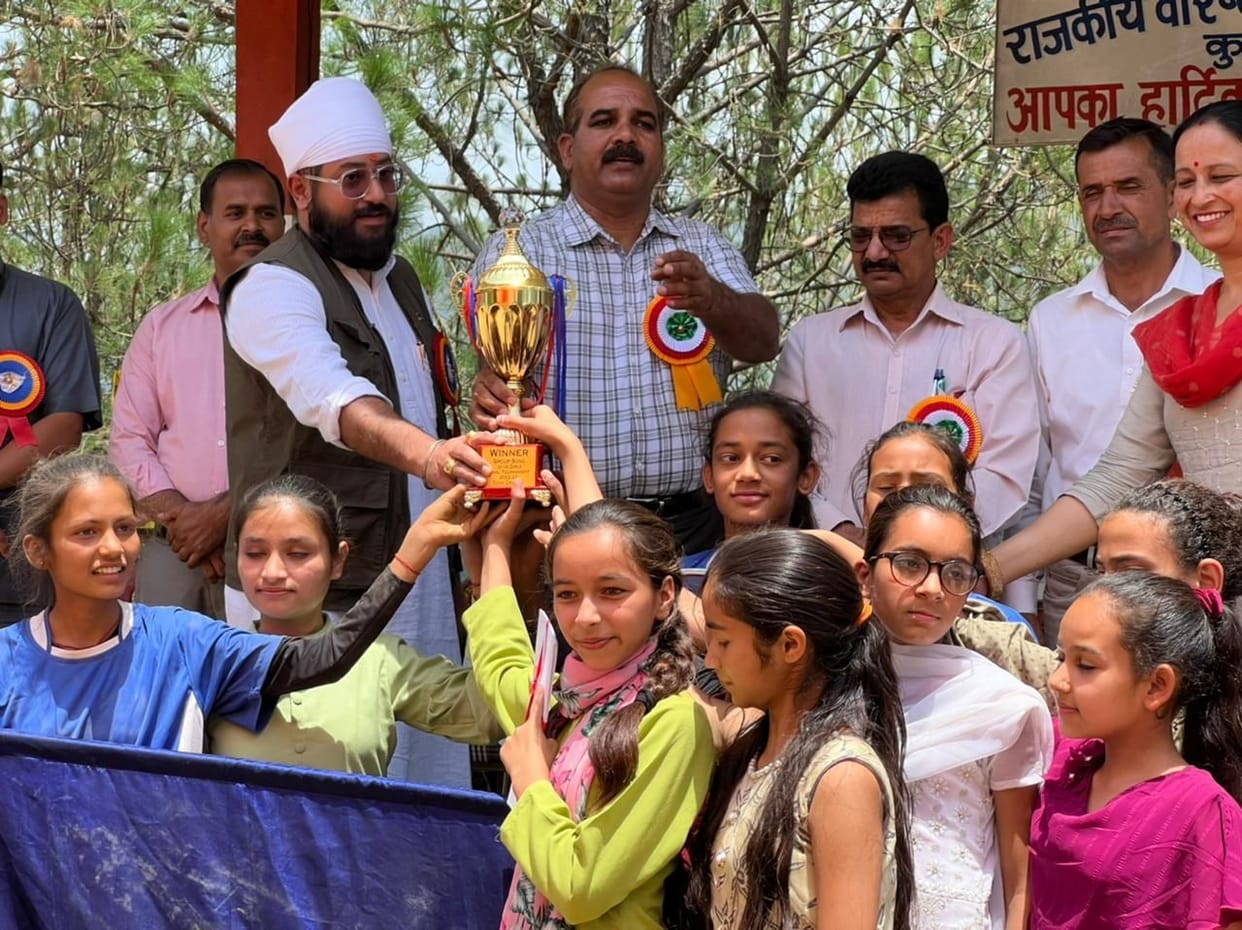 graman won kabaddi and dhar won volleyball title in kufri school