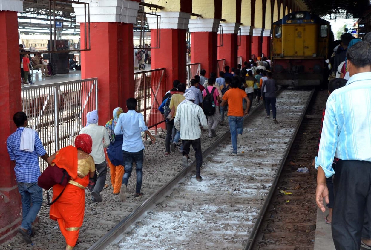 Aligarh: Five trains canceled from block on Delhi-Howrah rail route, 24 changed route