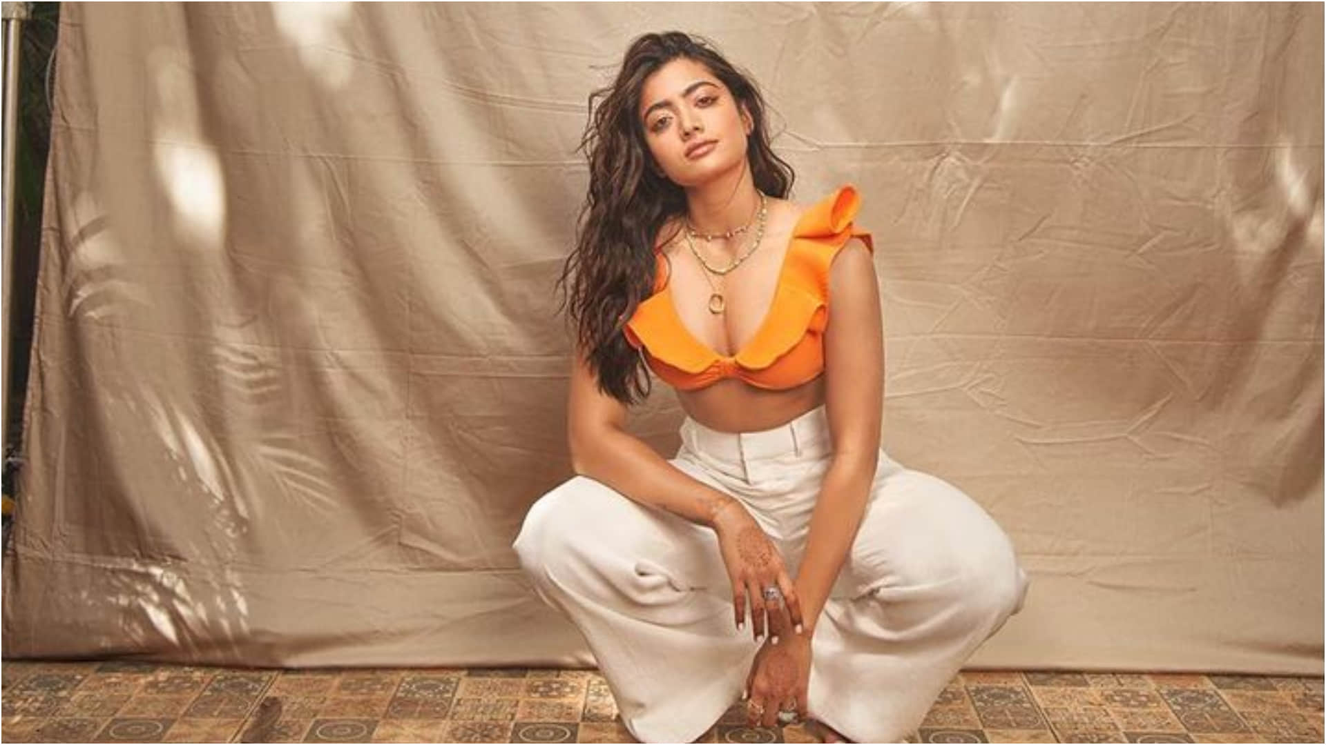 Today Fashion Tips Actress Rashmika Mandanna Dress Style Cute Look Images Pic Photos News in Hindi
