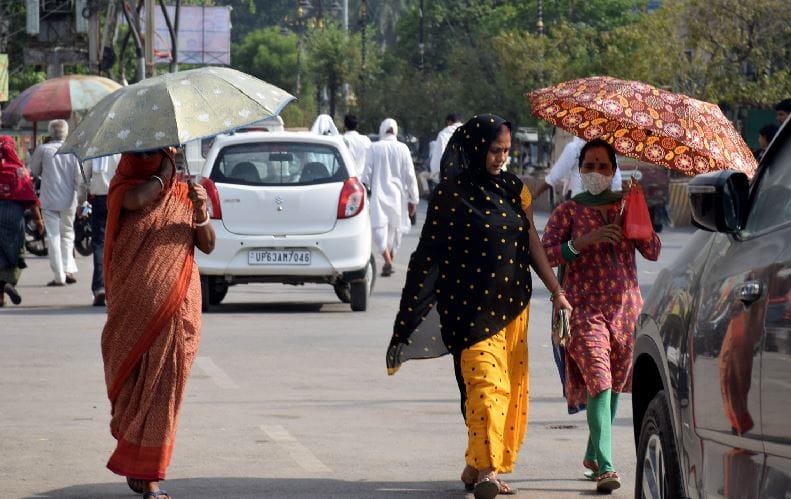 Weather Update varanasi purvanchal Ganga Dussehra was hottest day of the season temprature again crossed 45 degrees