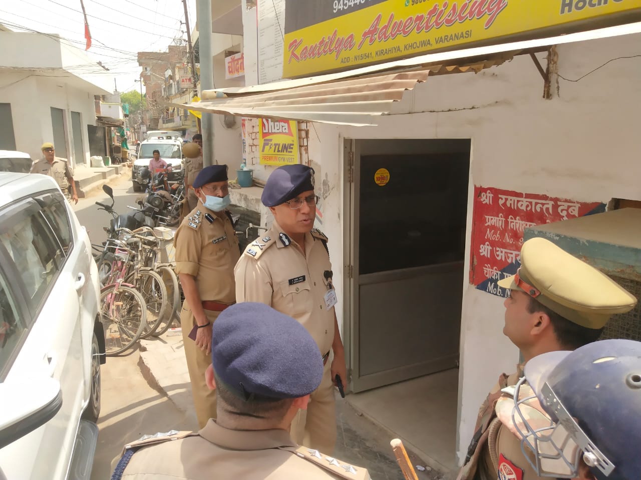 Gyanvapi Masjid varanasi jumme ki namaj held under tight security drones kept an eye on muslim areas see photos