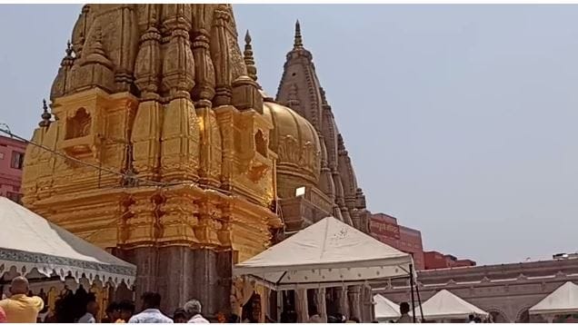 Acraling sheet installed to save gold on  walls of Kashi Vishwanath temple know total amount of gold