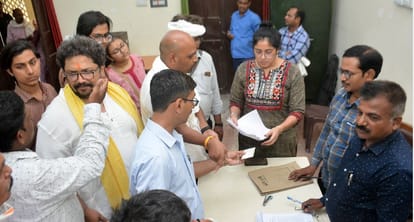 The fate of the candidates closed in the ballot boxes, 262 voted