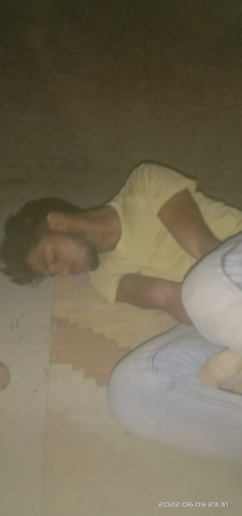Young man beaten up hostage, found unconscious in the field