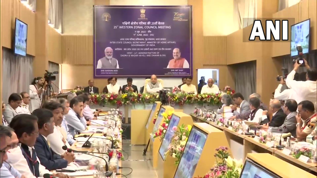 Union Home Minister Amit Shah chairs a meeting of the Western Zonal Council Latest News Update