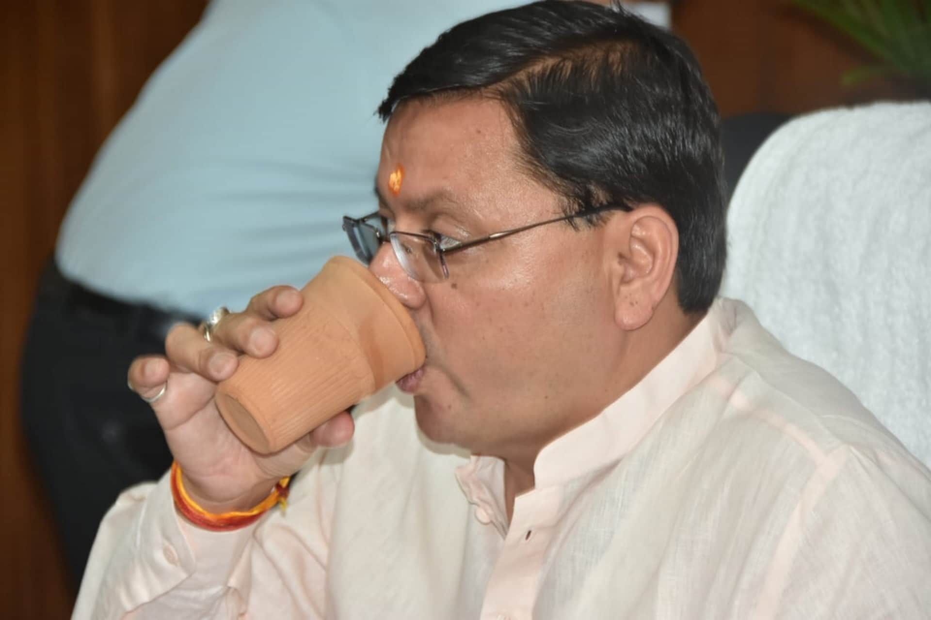 Kulhad Chai, CM Pushkar Singh Dhami initiative, Now tea will be drunk in Kulhad in CM residence and secretariat, See Photos