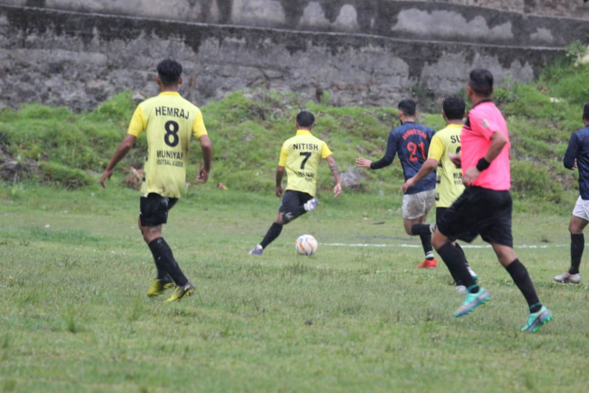Young football player hemraj johari video viral, Cm Pushkar singh dhami praises, Pithoragarh boy scored with corner kick, See Photos