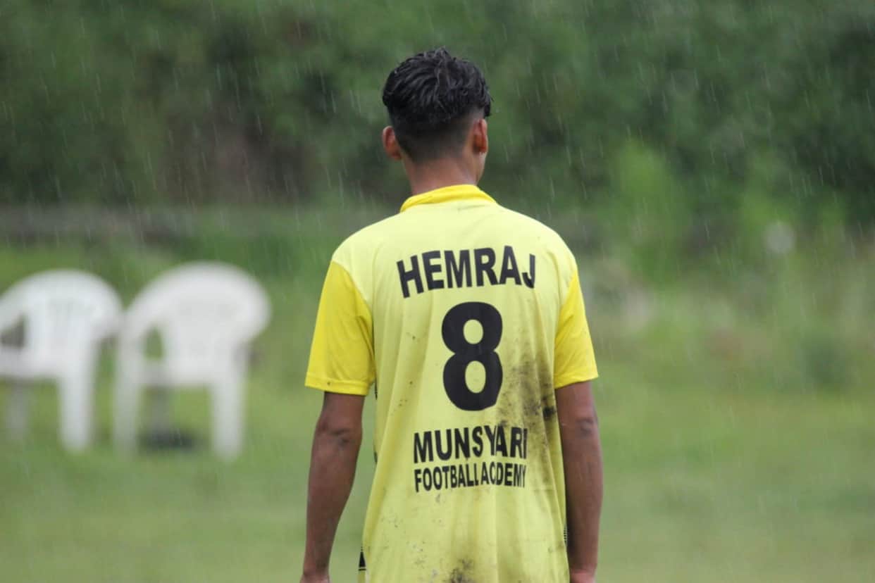Young football player hemraj johari video viral, Cm Pushkar singh dhami praises, Pithoragarh boy scored with corner kick, See Photos