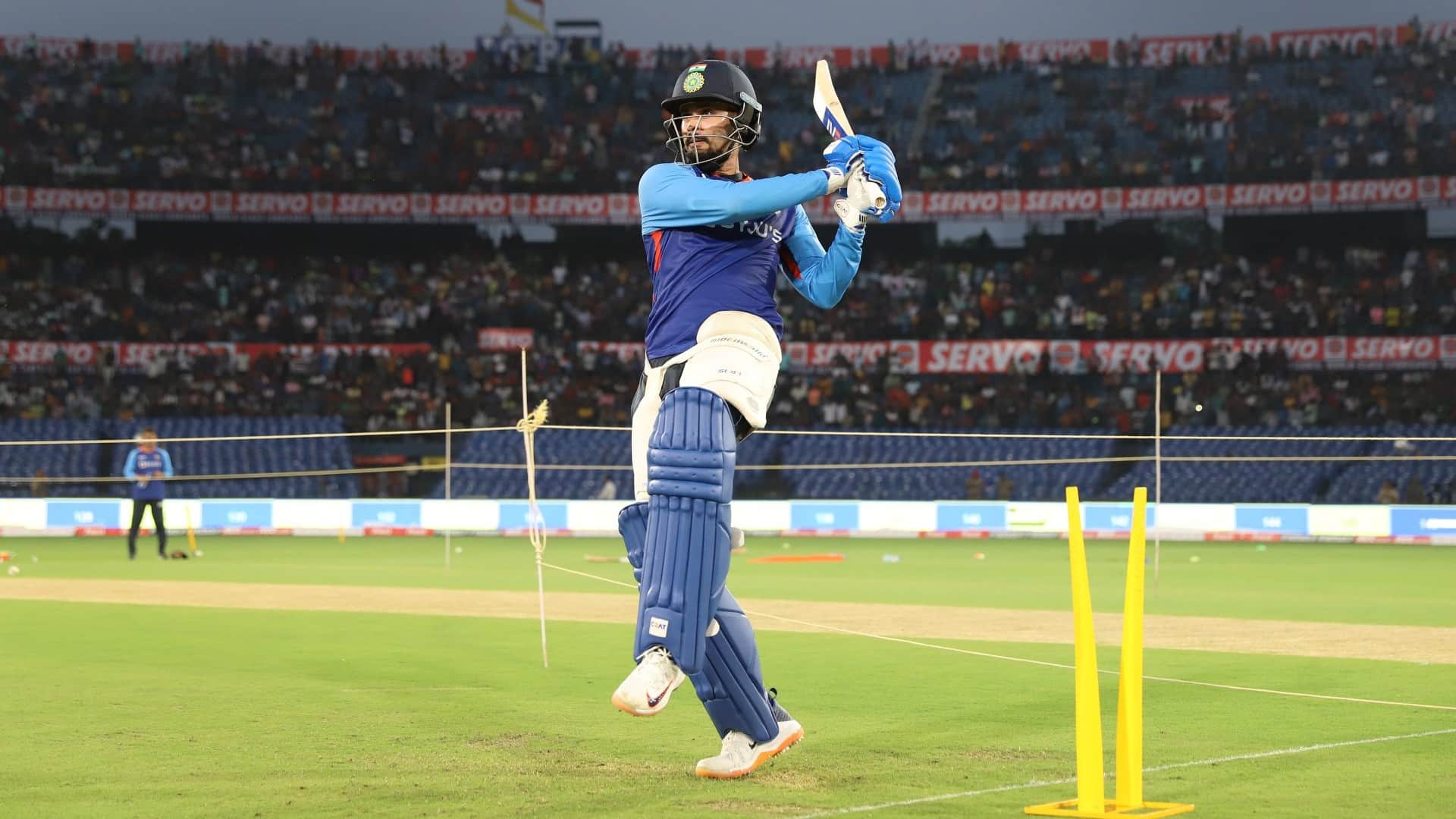 IND vs SA Barabati Stadium Housefull before 2nd T20I match in Cuttack Rishabh Pant Hardik Pandya shreyas iyer hit sixes see photos