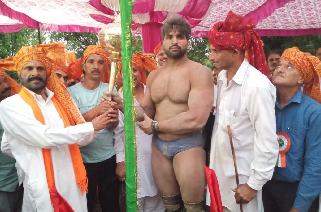 Madhya Pradesh's gaurav won a big wrestling