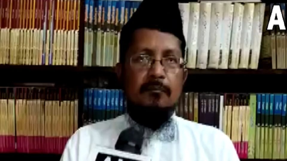 Maulana Shahabuddin Rizvi appeals to Muslim people to protest peacefully in bareilly