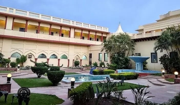 bobby deol Aashram 3 baba nirala ashram in bhopal  noor us sabah special connection with Saif Ali Khan pataudi family