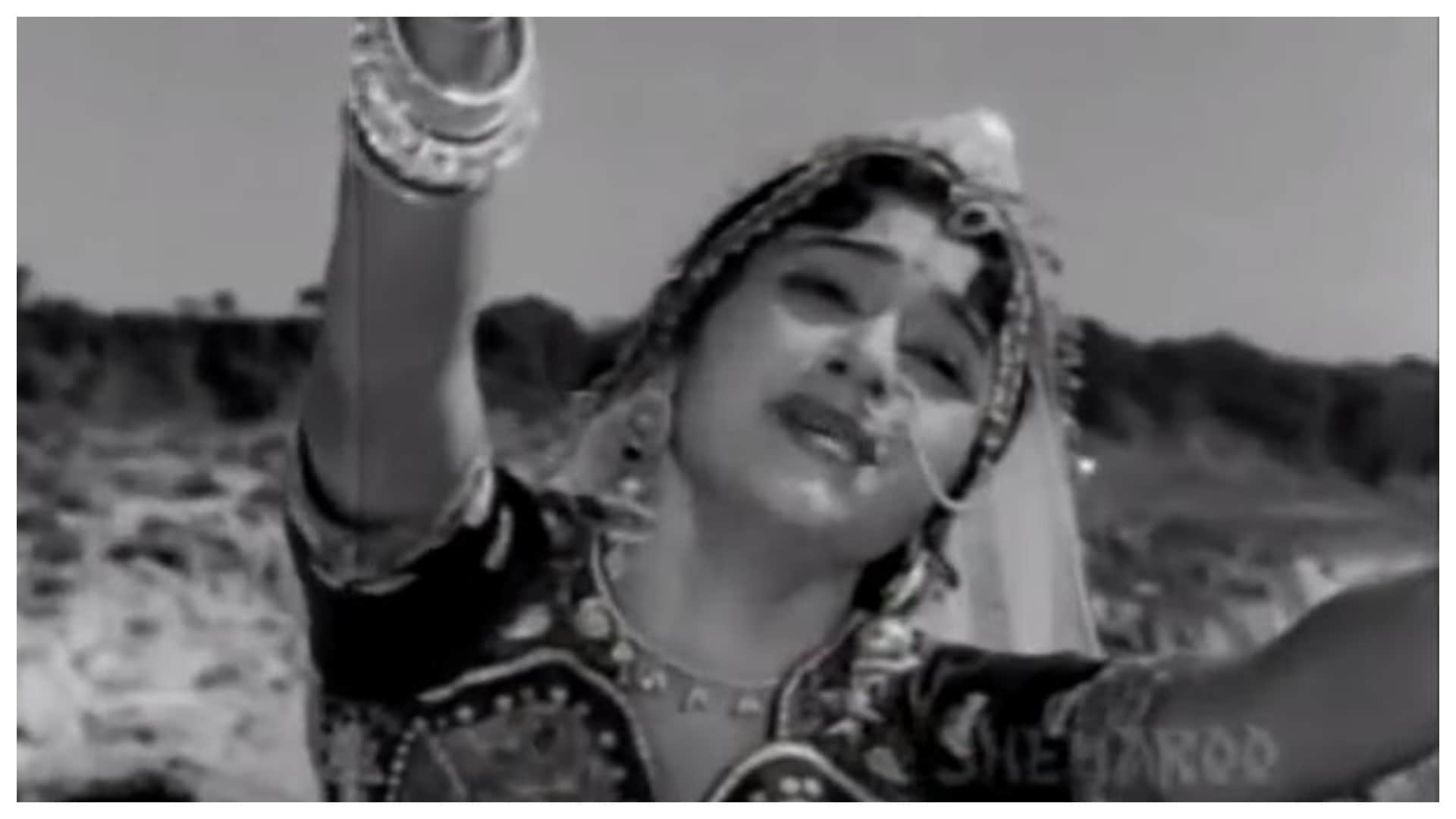 Padmini movie Jis Desh Mein Ganga Behti Hai shoot in bhedaghat in jabalpur madhya pradesh film With Raj Kapoor