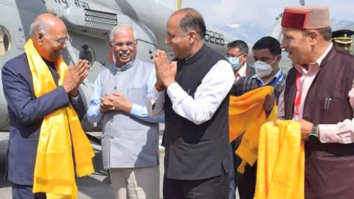 President Ram Nath Kovind visit atal tunnel rohatng with family