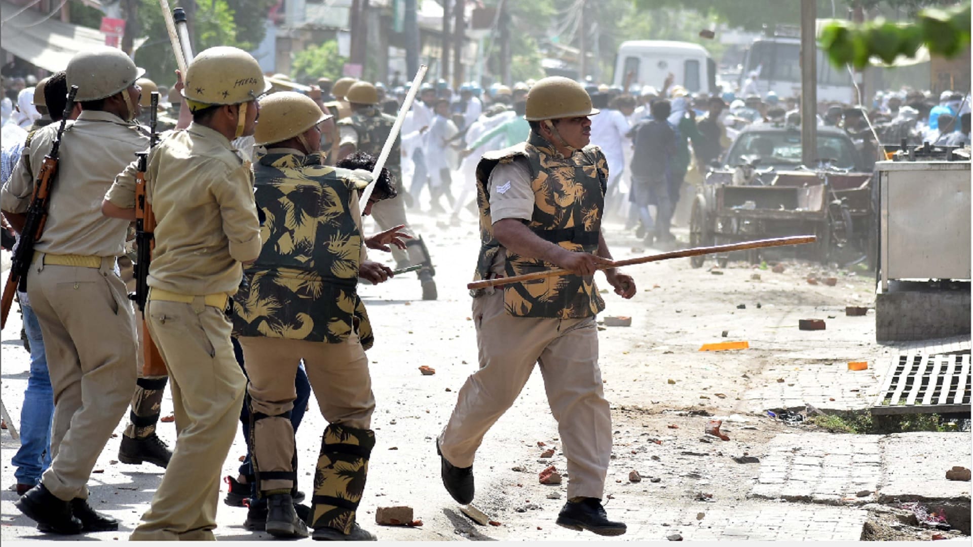 Prayagraj Violence There was a storm in the heart for months, finally the anger broke out Force called from four districts