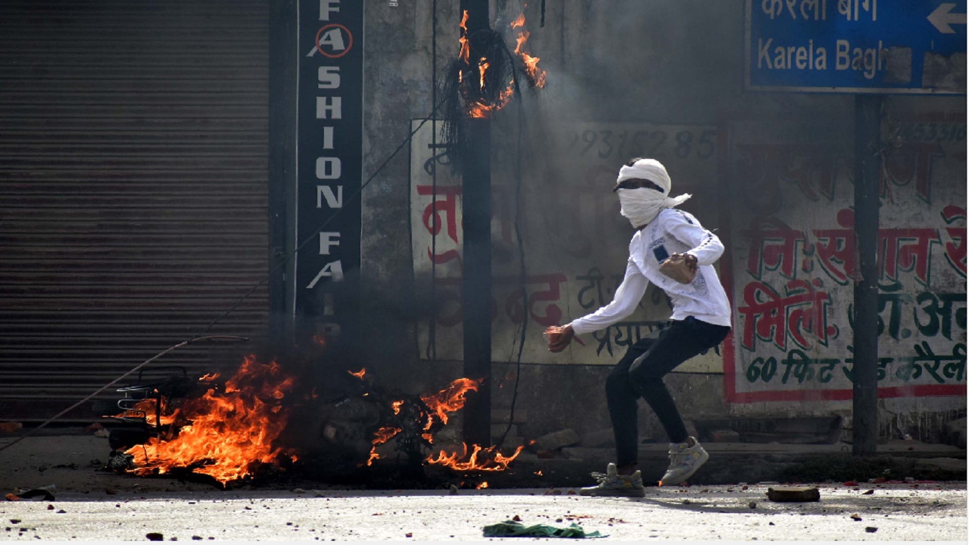 Prayagraj Violence big revealing Javed was spreading hatred on WhatsApp Mastermind shared many message