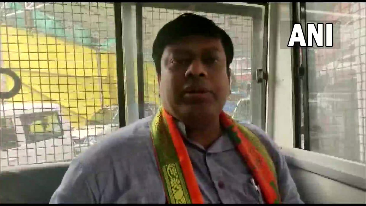 Controversial remark row West Bengal BJP chief Sukanta Majumdar was detained by police when he was on the way to the Howrah protest site as Section 144 remains in effect at the site Latest News