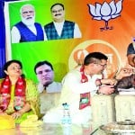 जम्मू में कार्यक्रम के दौरान केंद्रीय मंत्री प्रहलाद पटेल