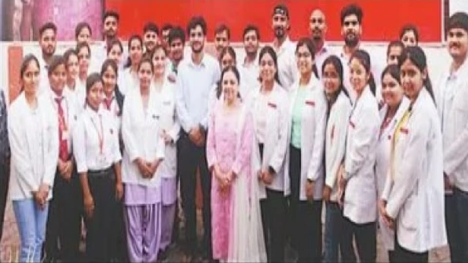 UPSC 6th rank Yaksh chaudhary said in amar ujala programme - Success is possible by reading regular newspaper and keeping distance from social media