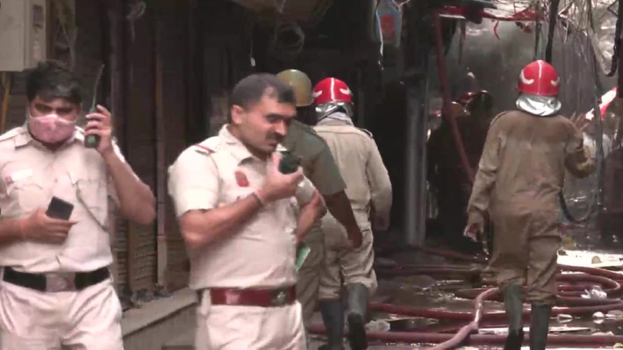 Fire breaks out again in Delhi, Ghaffar market hit