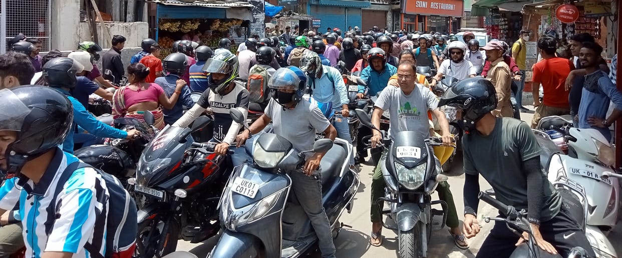 Heavy Jam In Almora Mall Road